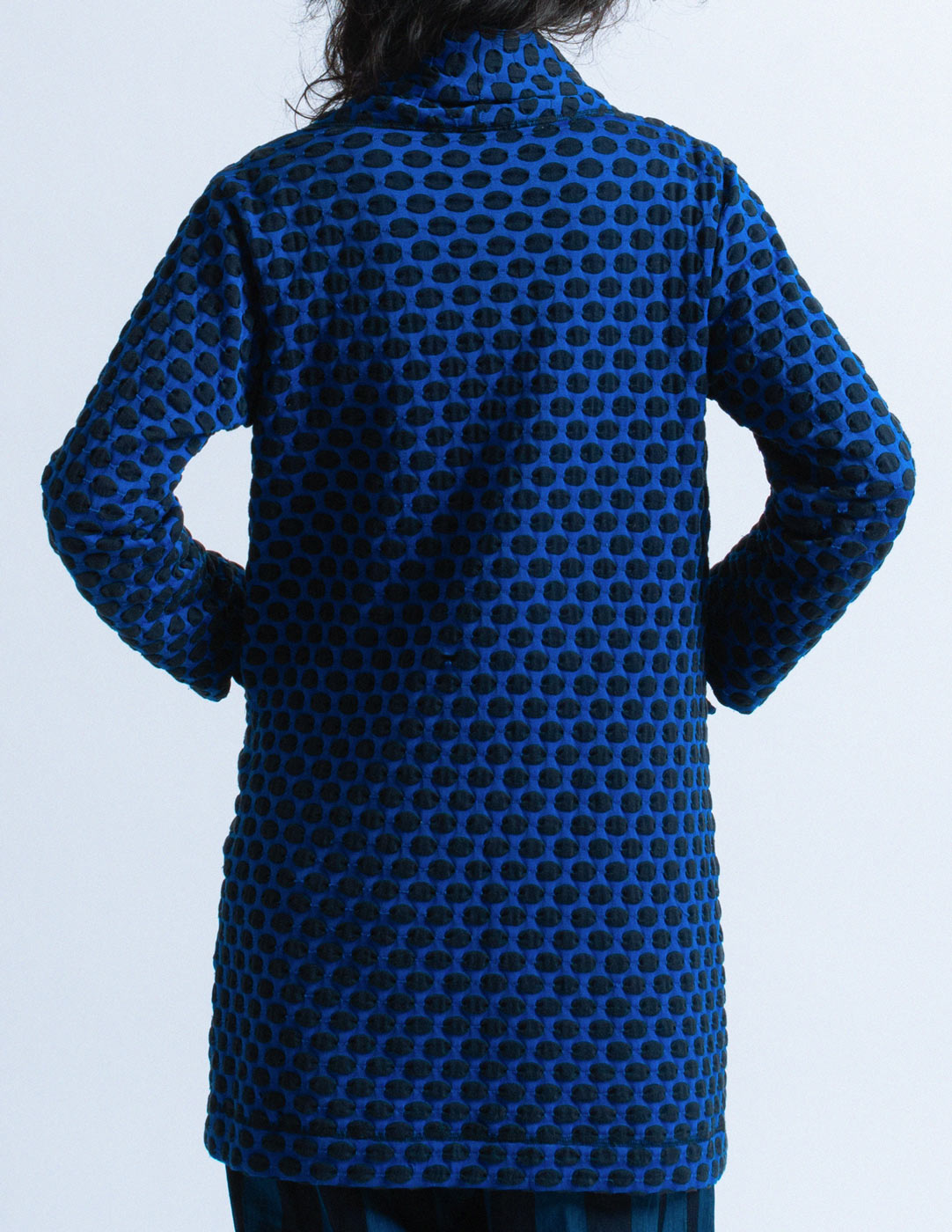 Issey Miyake blue textured polkadot cotton blend jacket back detail