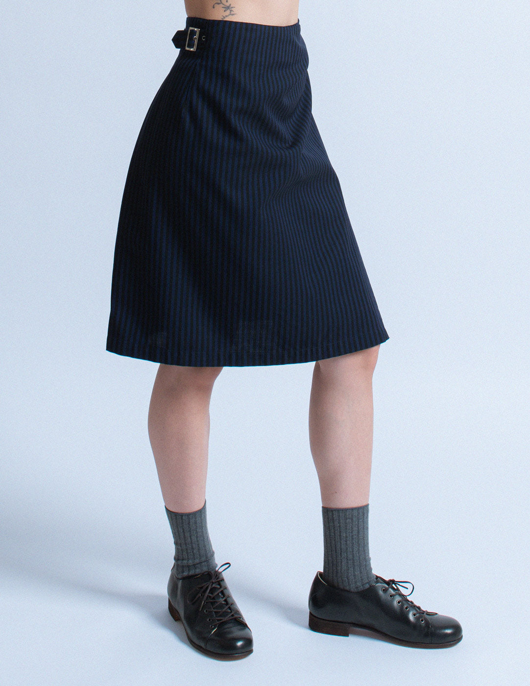 Issey Miyake vintage navy pinstriped skirt set skirt side detail