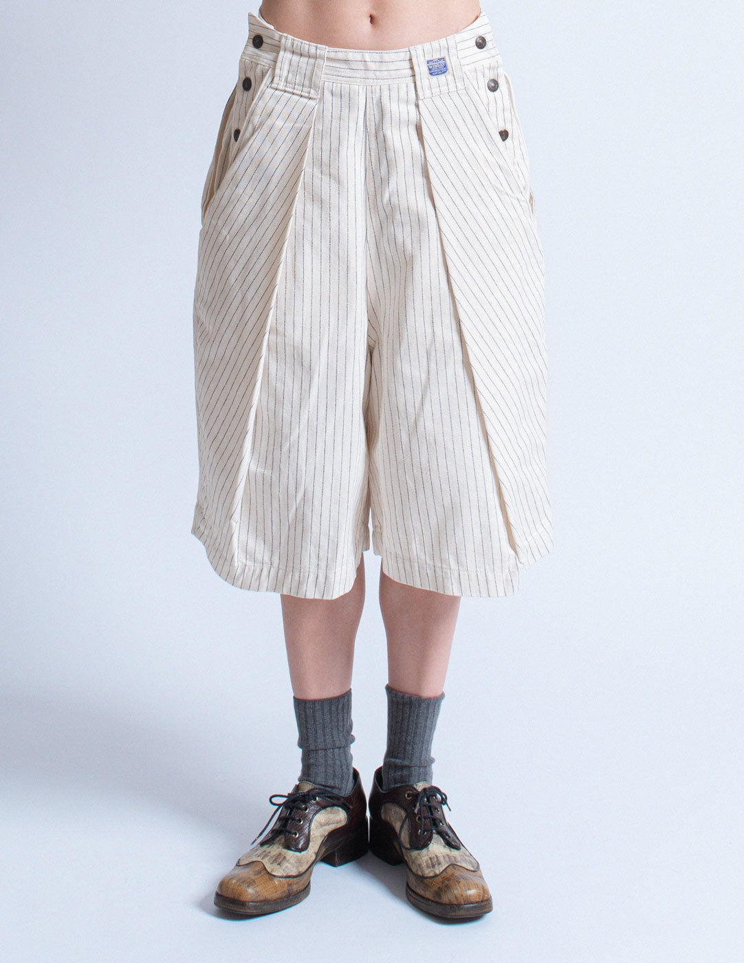 Kapital pinstripe wide-legged cotton shorts front detail