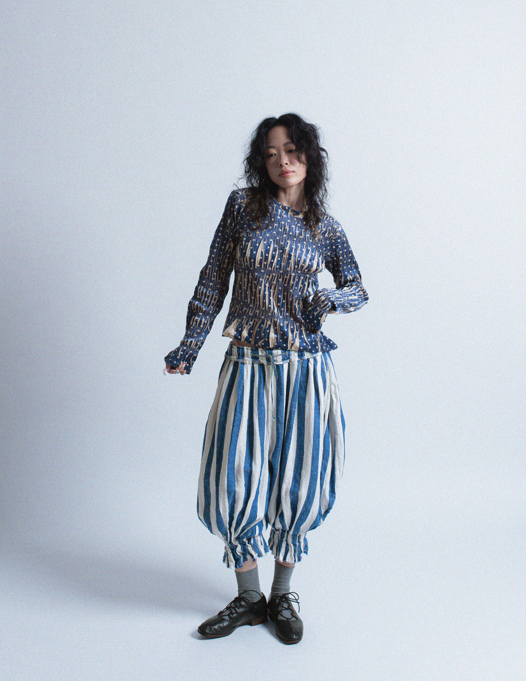 Yoshiki Hishinuma vintage blue polkadot pleated long sleeves