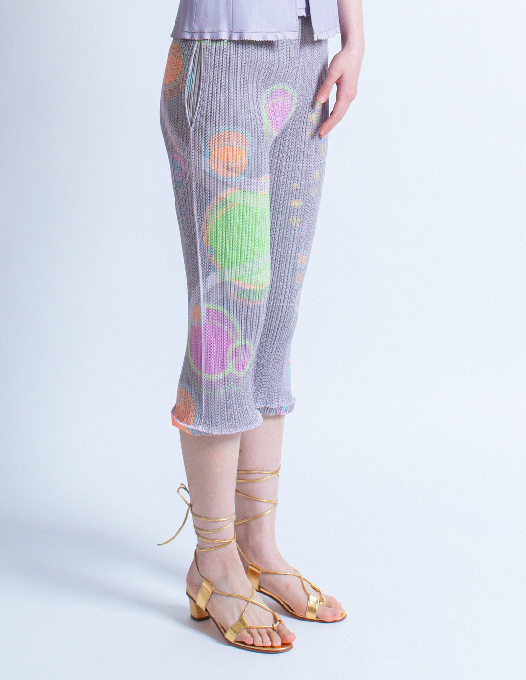 Pleats Please vintage lavender planet pleated layered capri side detail