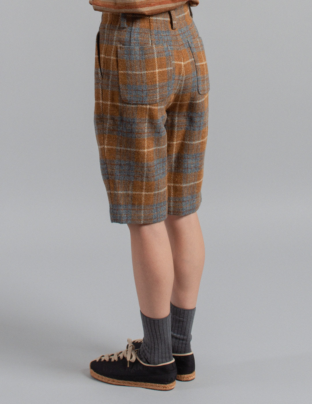 HAI Sporting Gear vintage high-waisted plaid wool shorts back detail