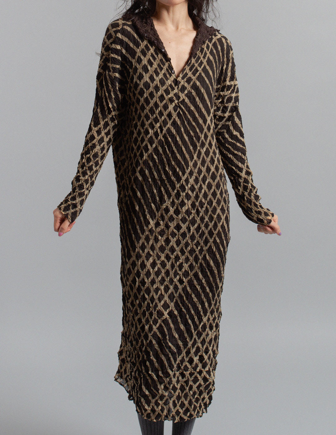 Issey Miyake vintage reversible geometric pattern crinkled dress detail