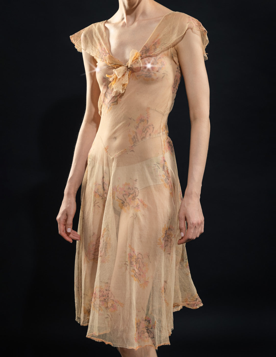 Vintage 1930s sheer floral mesh dress detail