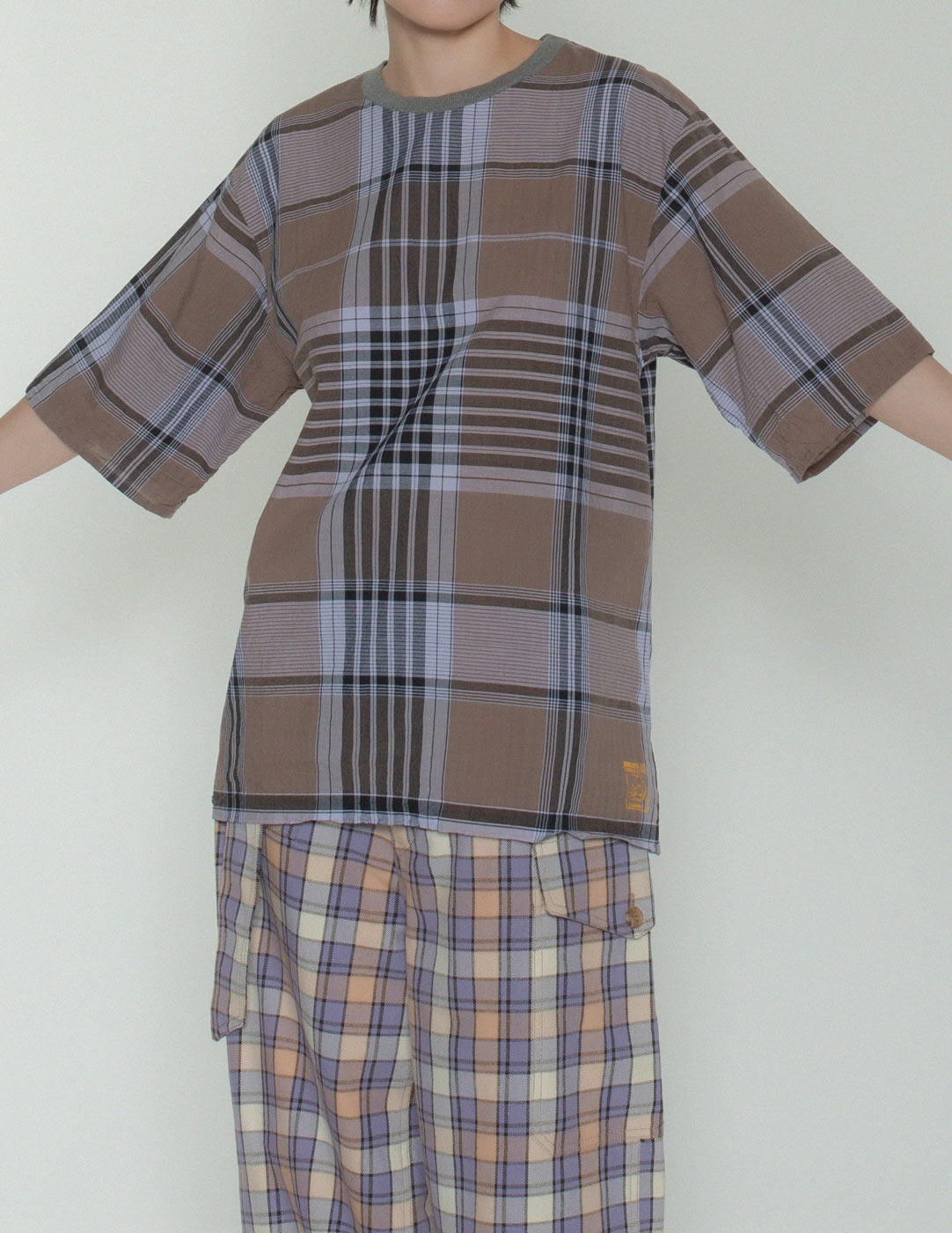 Bless plaid cotton tee front detail