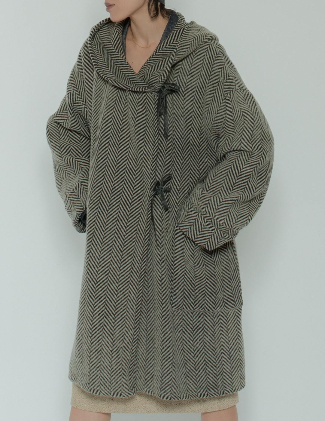 Guy Laroche vintage Herringbone hoodie coat front detail