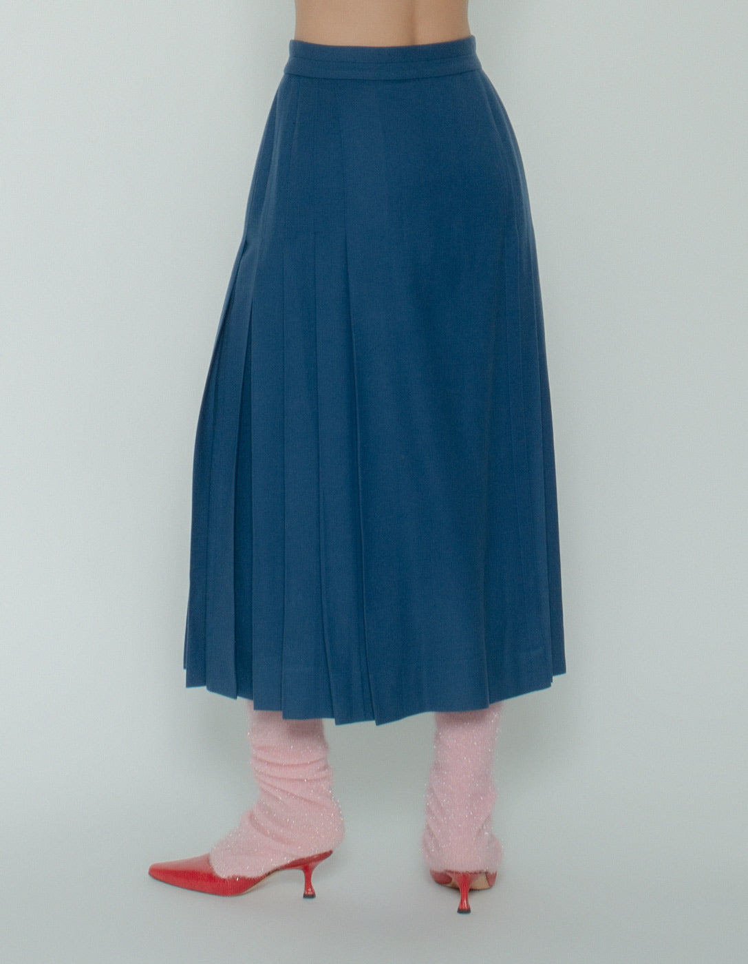Hermès vintage wool wrap pleated skirt back detail