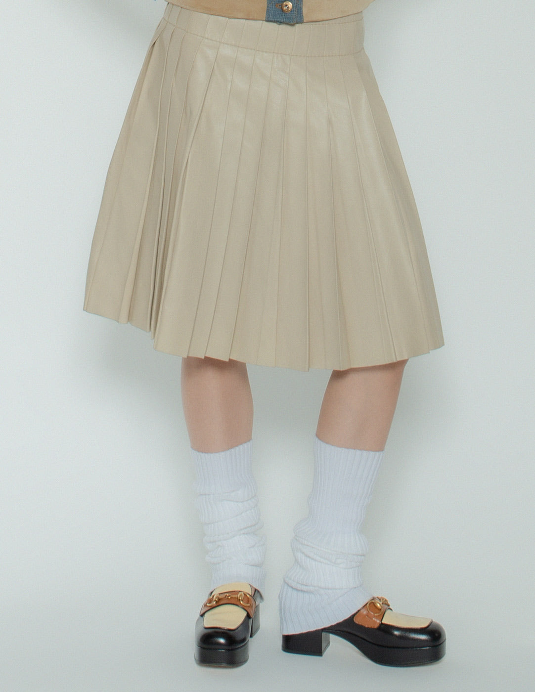 Lanvin vintage beige pleated leather skirt front detail