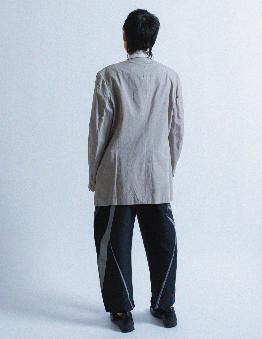 Y's light gray oversized blazer back view