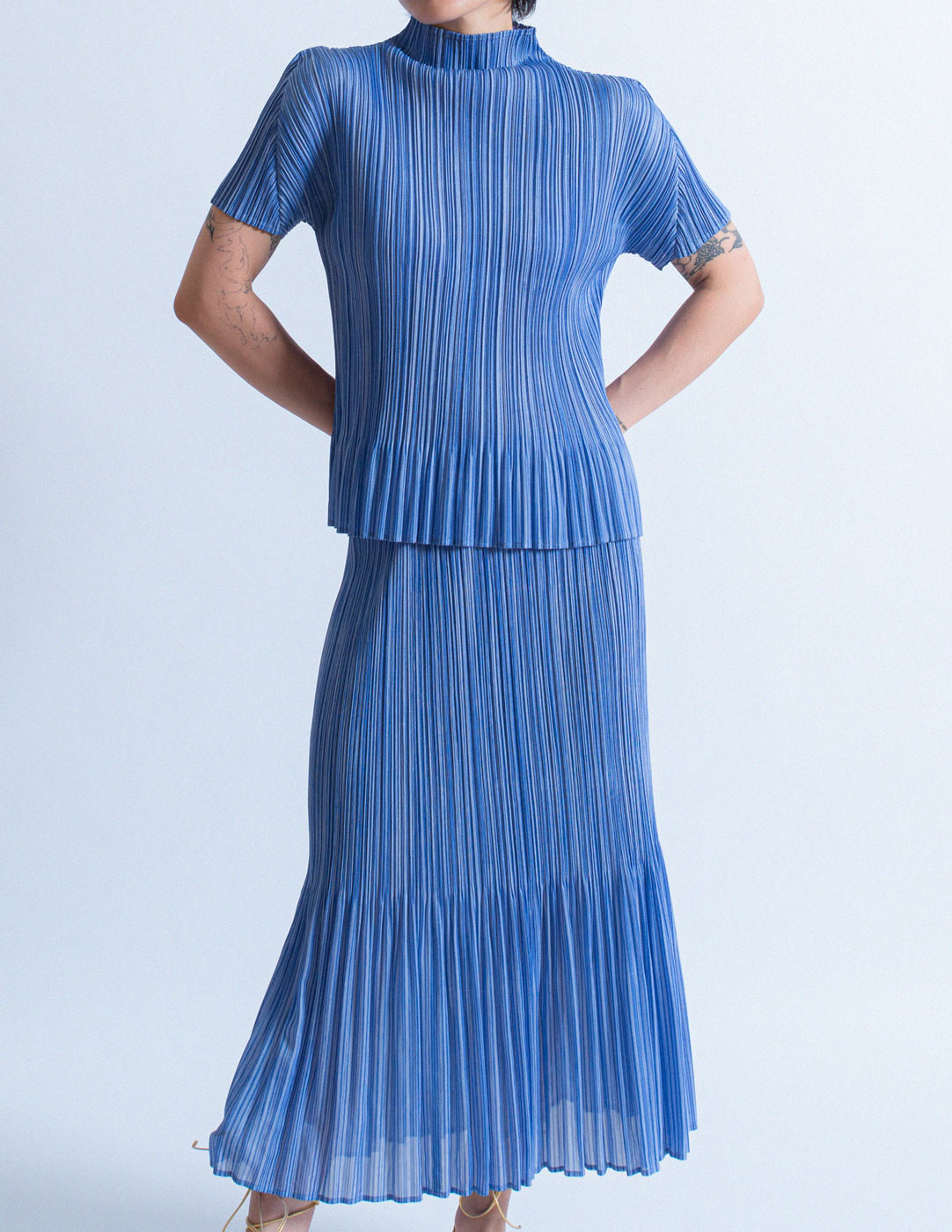 Issey Miyake vintage blue pleated skirt set front view