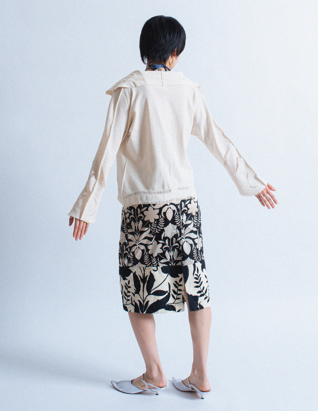 Prada black and white botanical print skirt back view