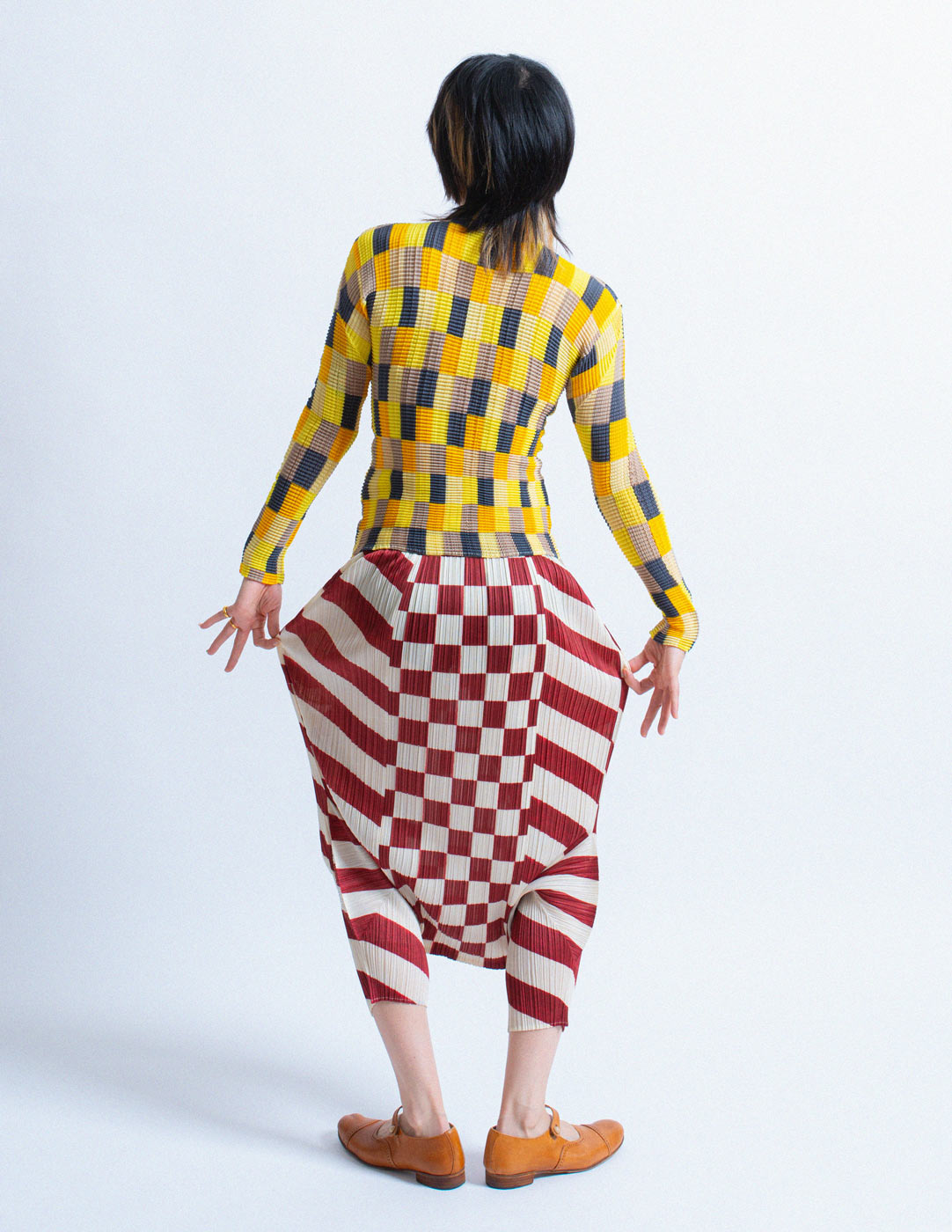 Issey Miyake vintage yellow square patterned waffle pleated long sleeves back view