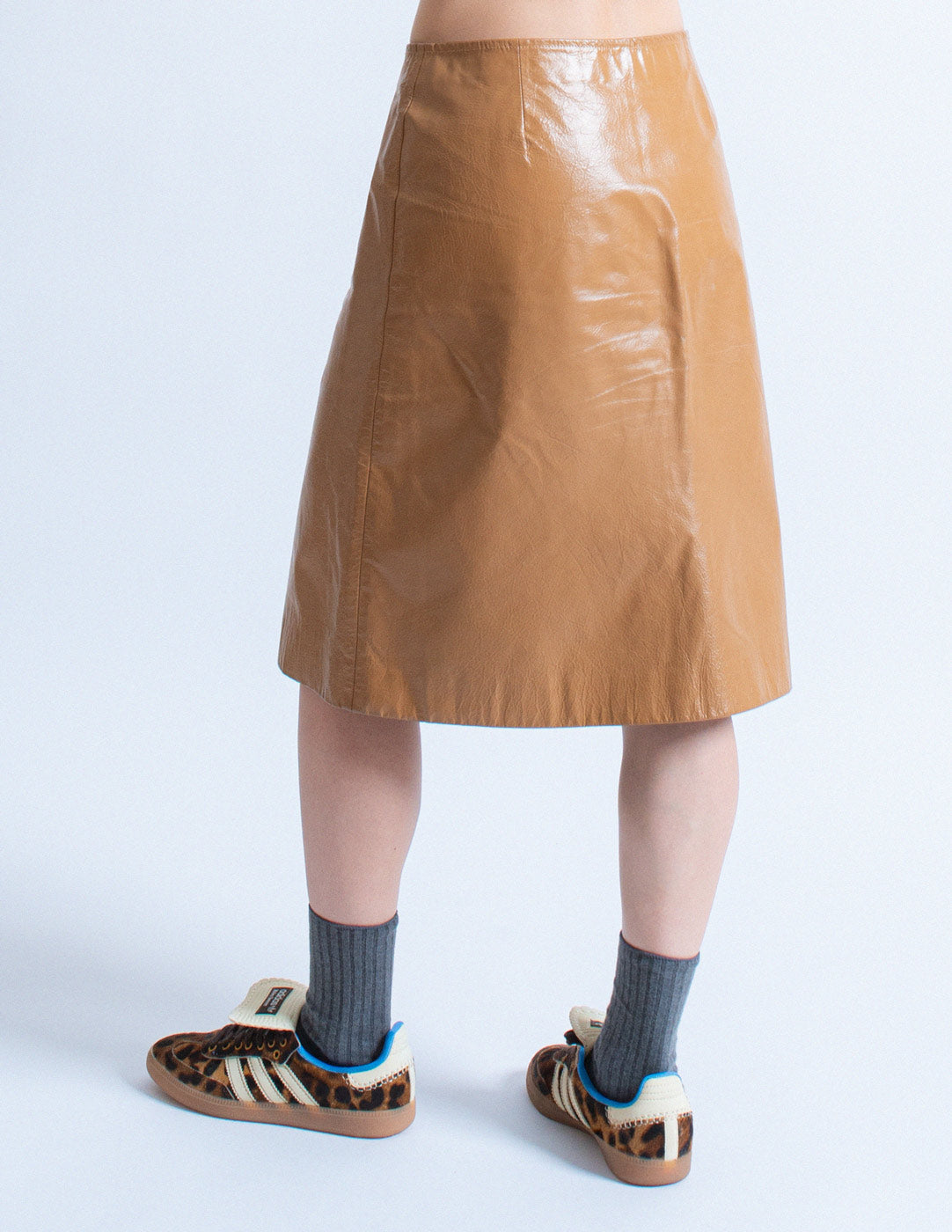 Miu Miu vintage caramel zipped leather skirt back detail