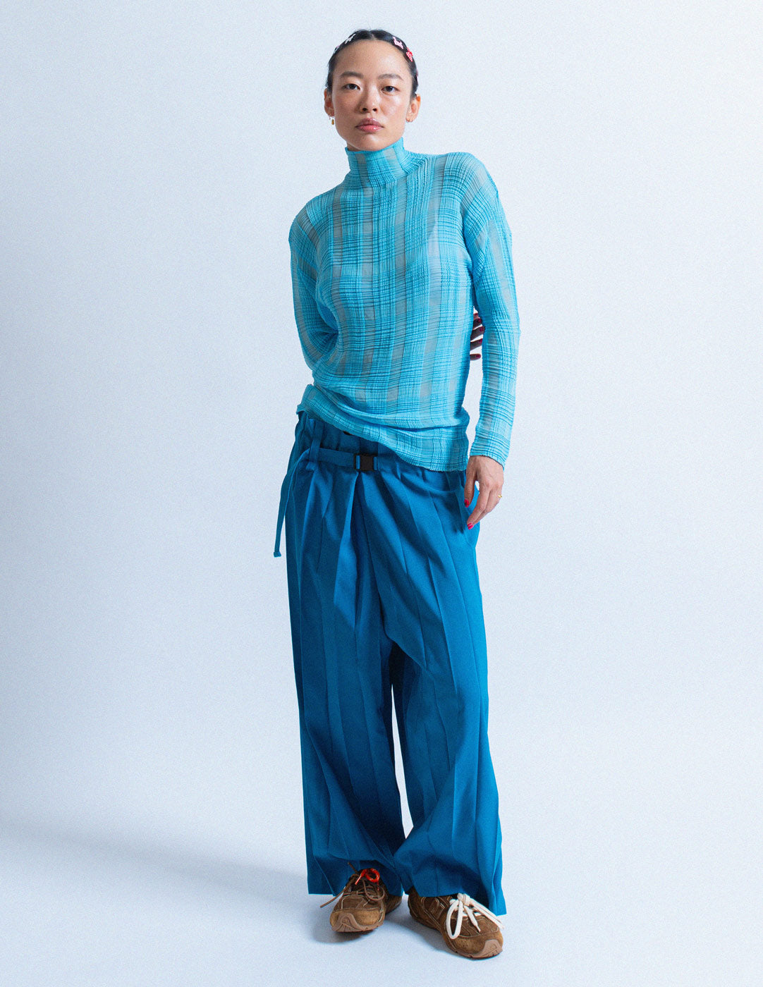 sheer blue waffle pleated long sleeves