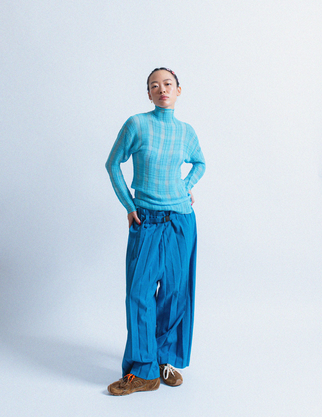 sheer blue waffle pleated long sleeves