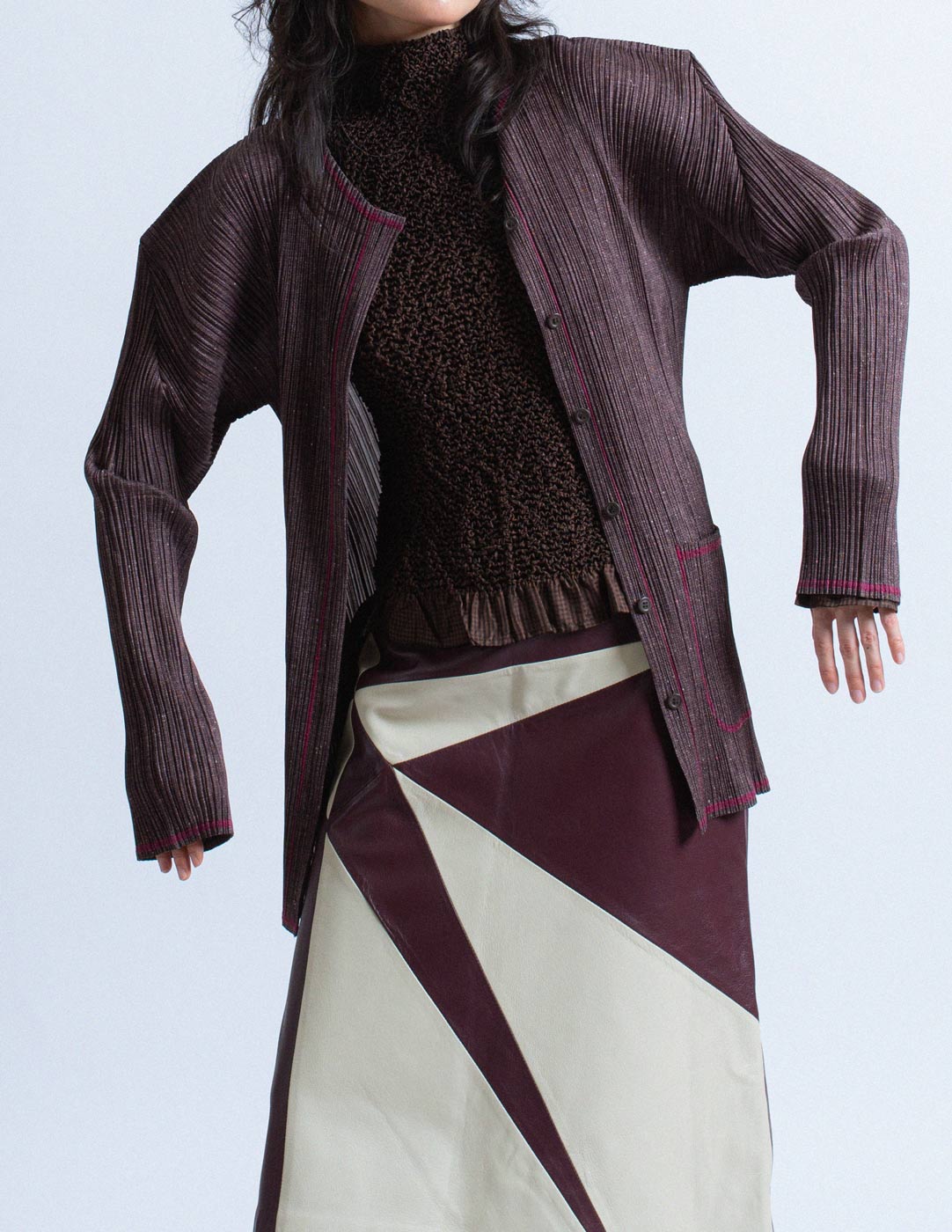 Issey Miyake speckled deep plum pleated button down open detail