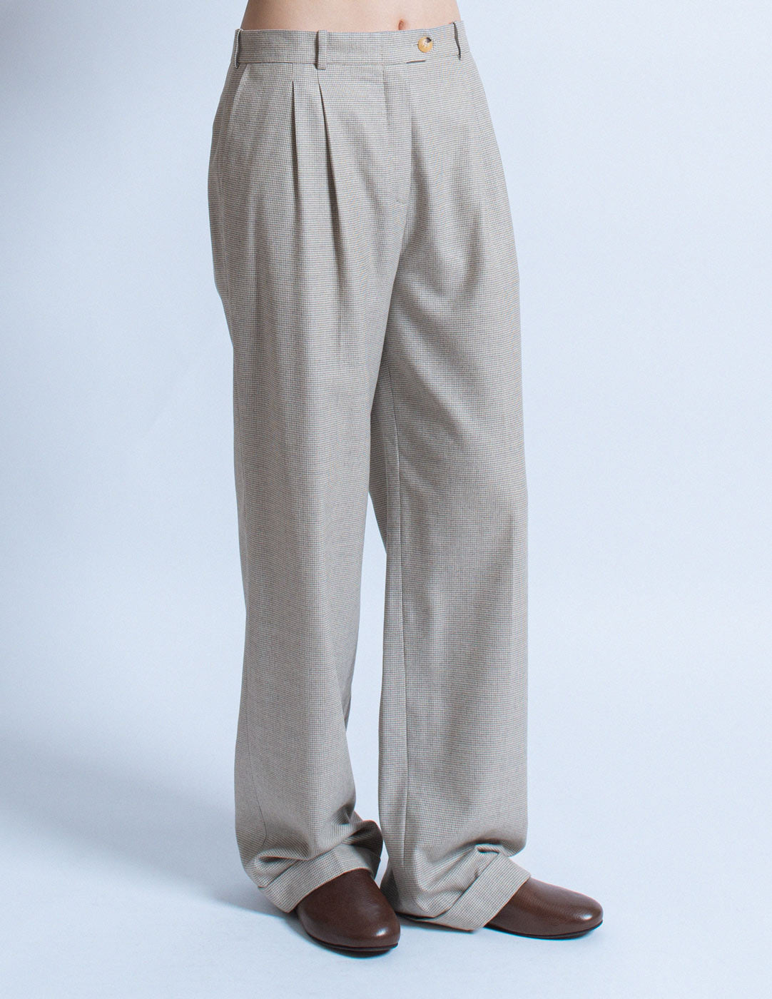 Hermès vintage light gray houndstooth wool trousers side view