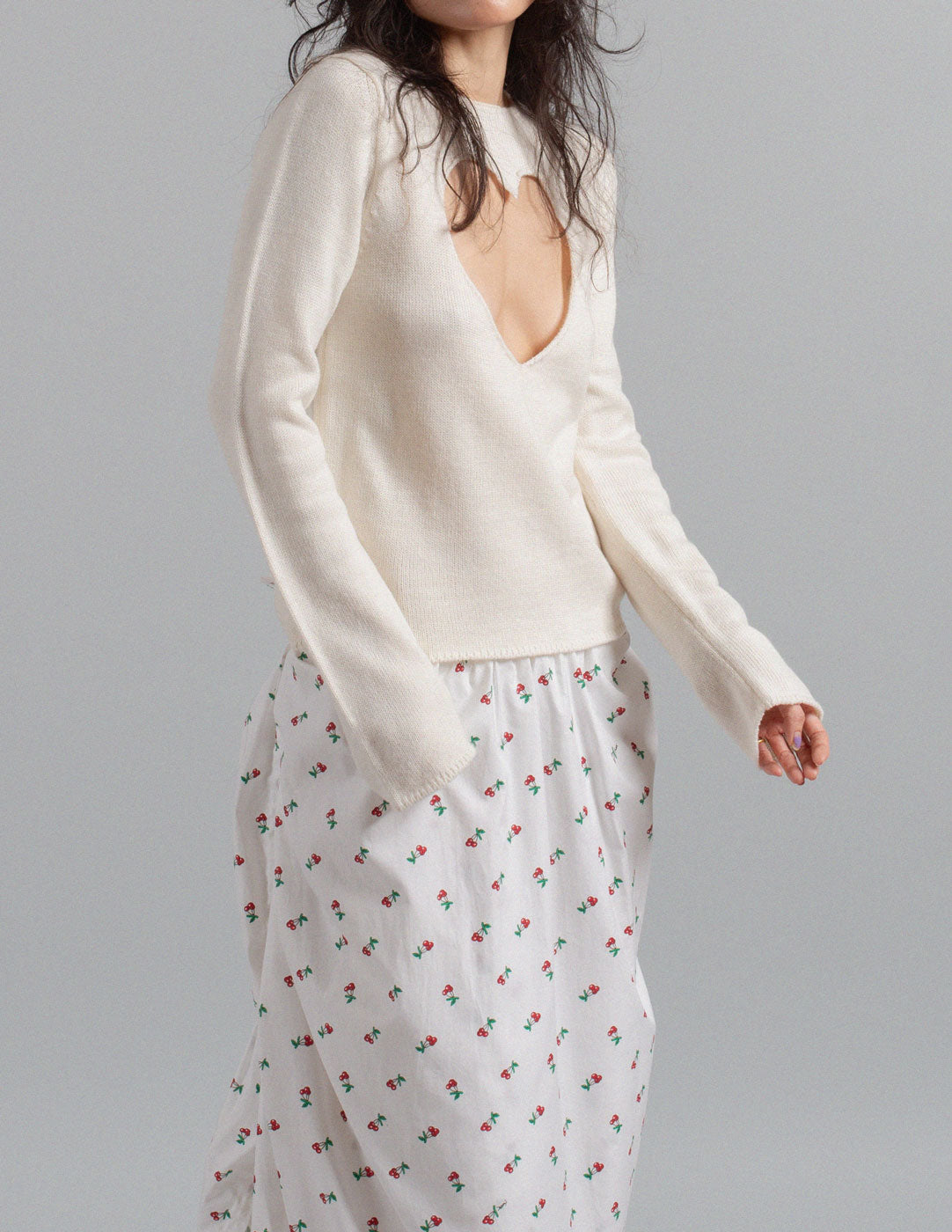 Comme des Garçons white open heart knit top side detail