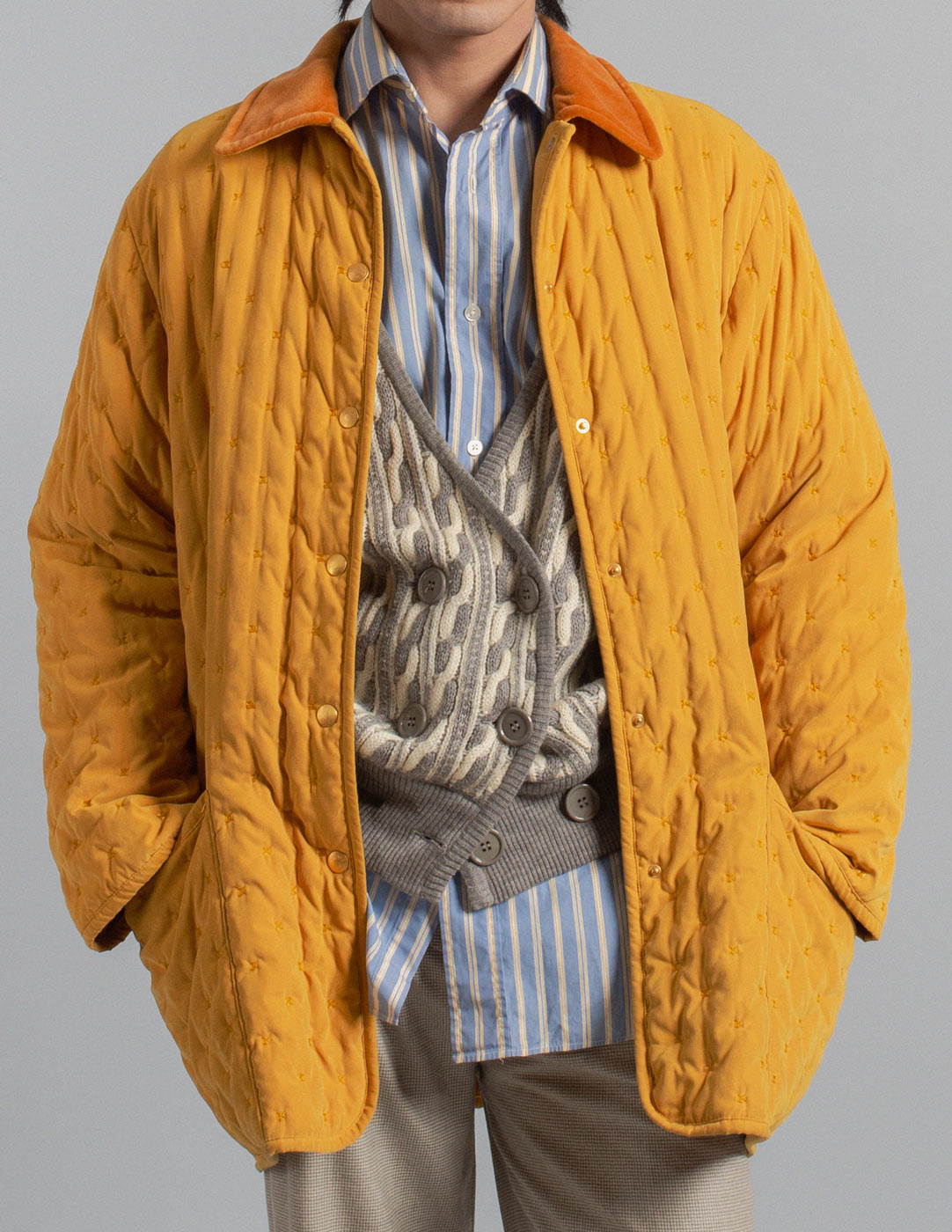 Hermès vintage marigold quilted coat with contrasting velvet collar front detail