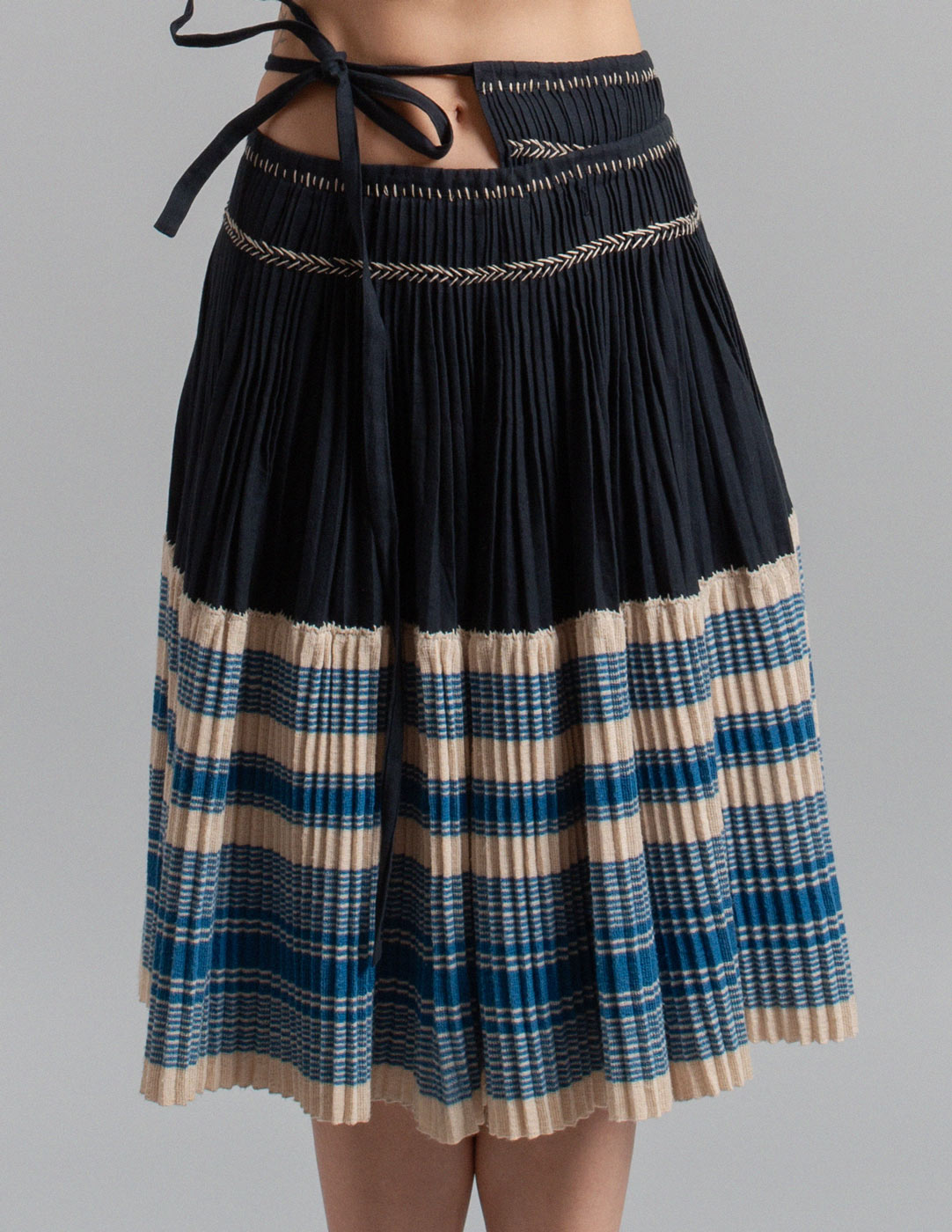 Kapital indigo pleated smocked convertible wrap skirt detail
