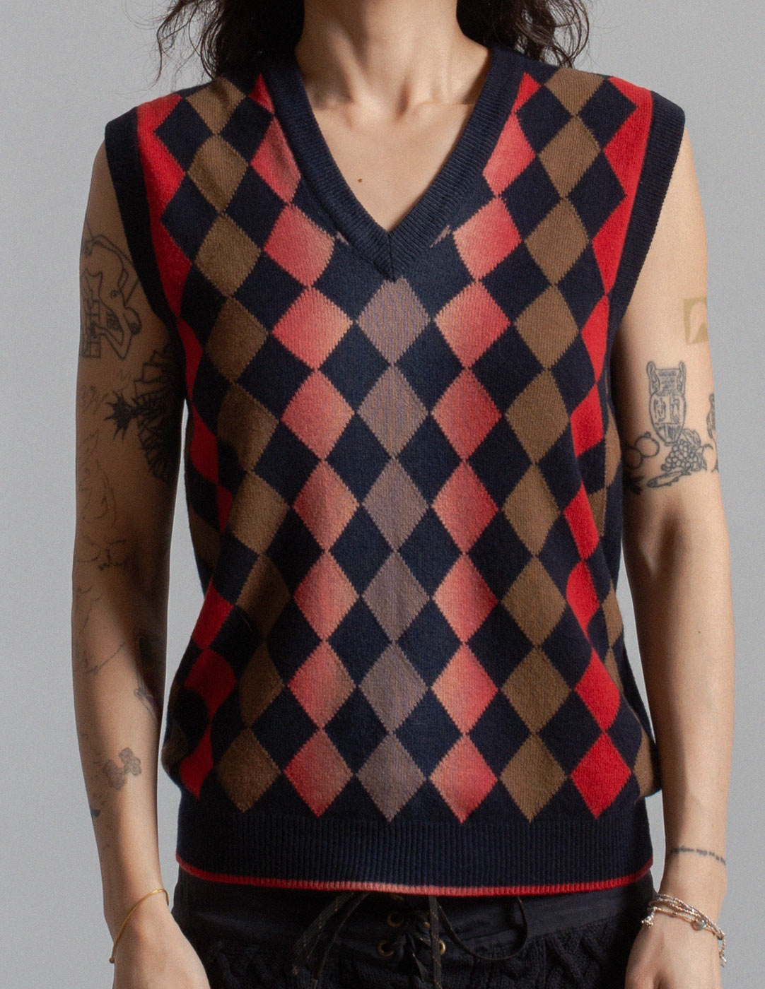Prada argyle wool and cashmere knit vest front detail