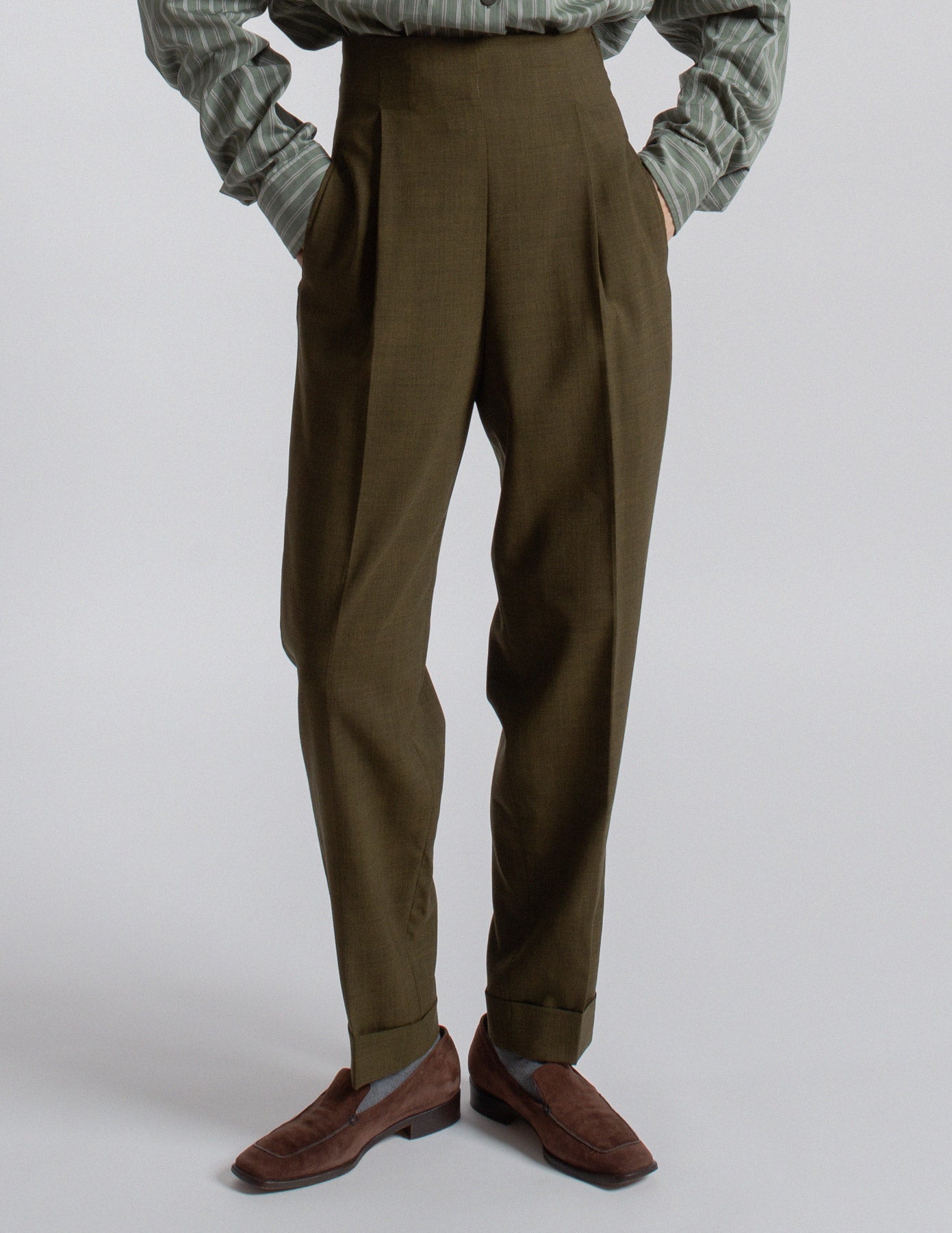 Romeo Gigli vintage olive green wool tailored suit front detail