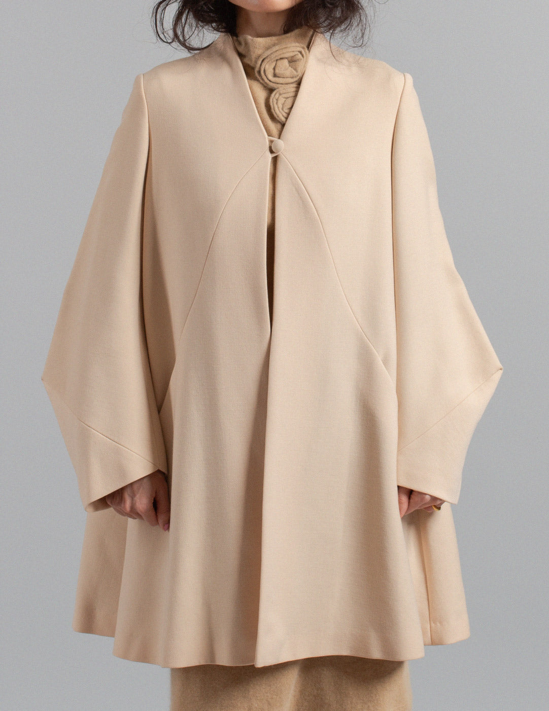 Sybilla vintage eggshell sculptural wool swing coat detail