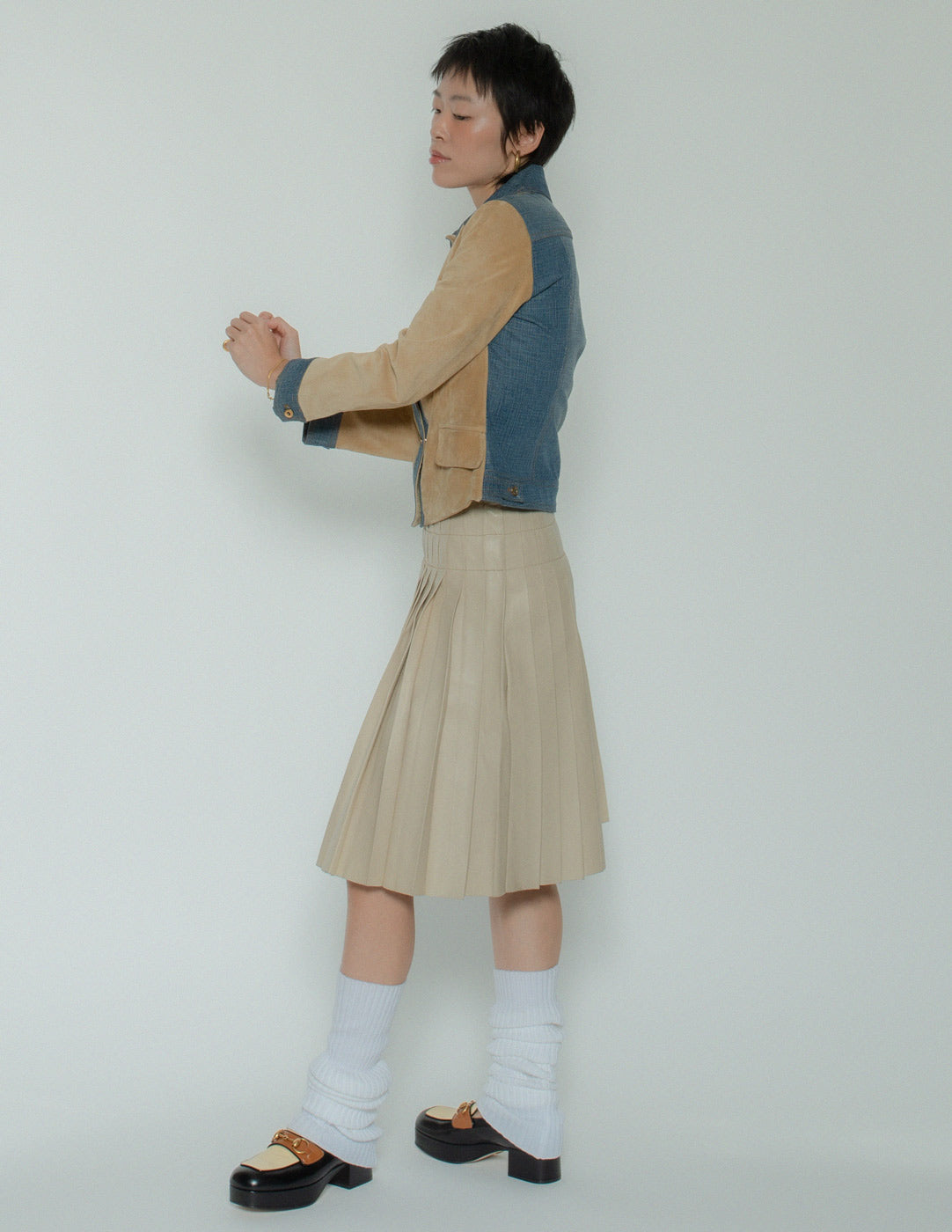 Lanvin vintage beige pleated leather skirt side