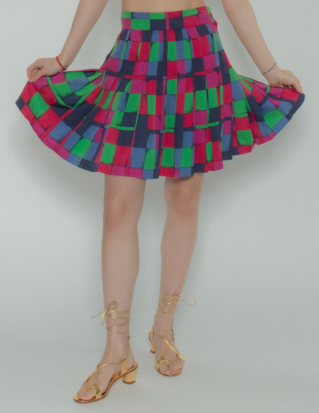 Versus vintage multi-colored pleated skirt front detail